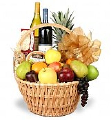 3447d_Grand-Celebrations-Fruit-and-Wine-Basket